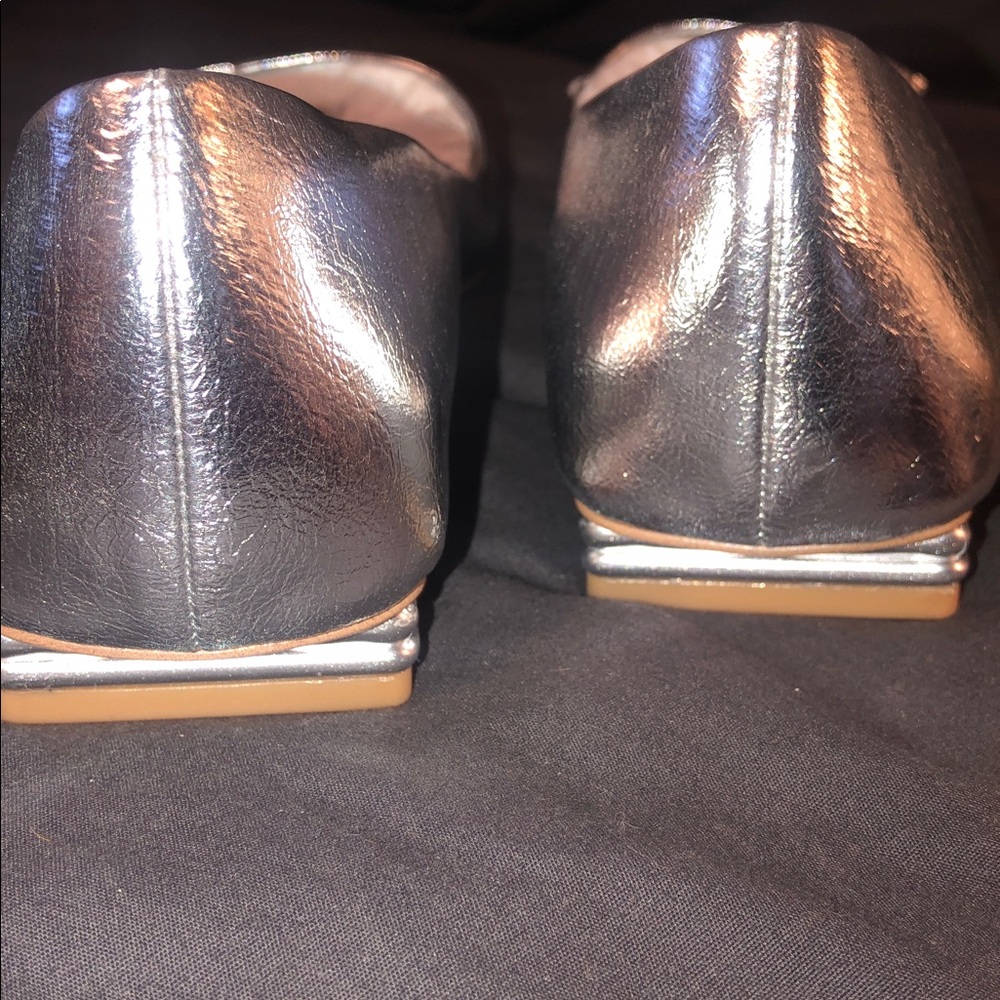 NWOT Franco Sarto Silver Avery Flats 10M - Picture 5 of 6